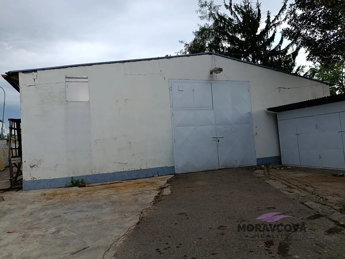Pronájem výrobní haly, prostoru 481 m²